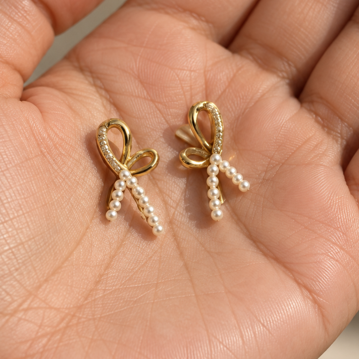 Pearl Ribbon Earrings