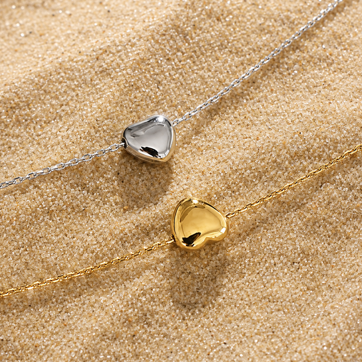 Heart-shaped necklaces to wear everyday 